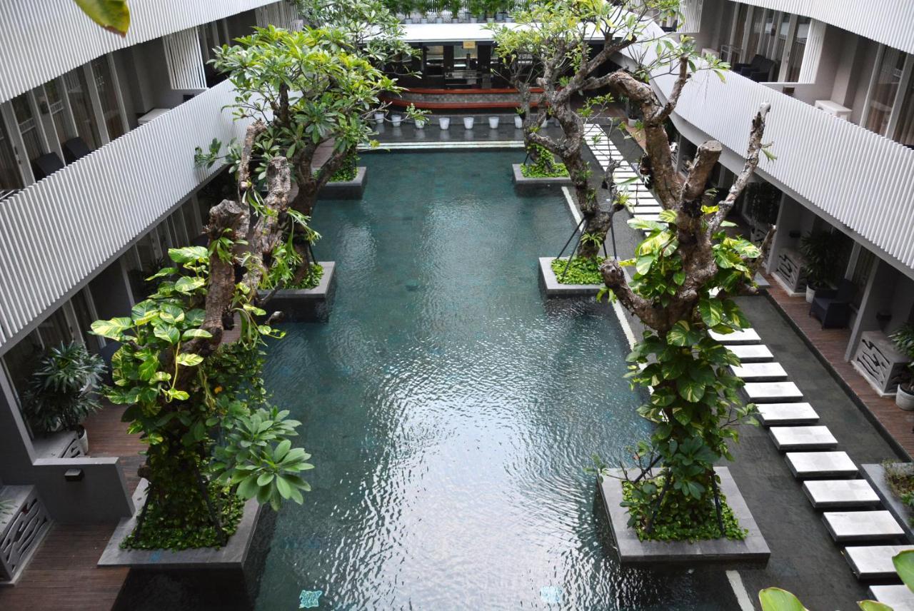 Ramada By Wyndham Bali Sunset Road Kuta Hotel Seminyak Exterior foto