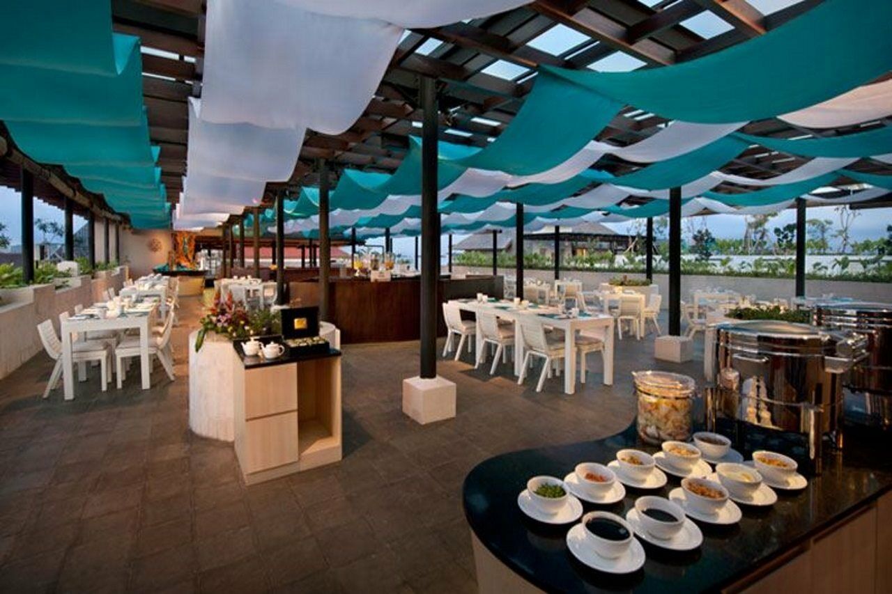 Ramada By Wyndham Bali Sunset Road Kuta Hotel Seminyak Exterior foto