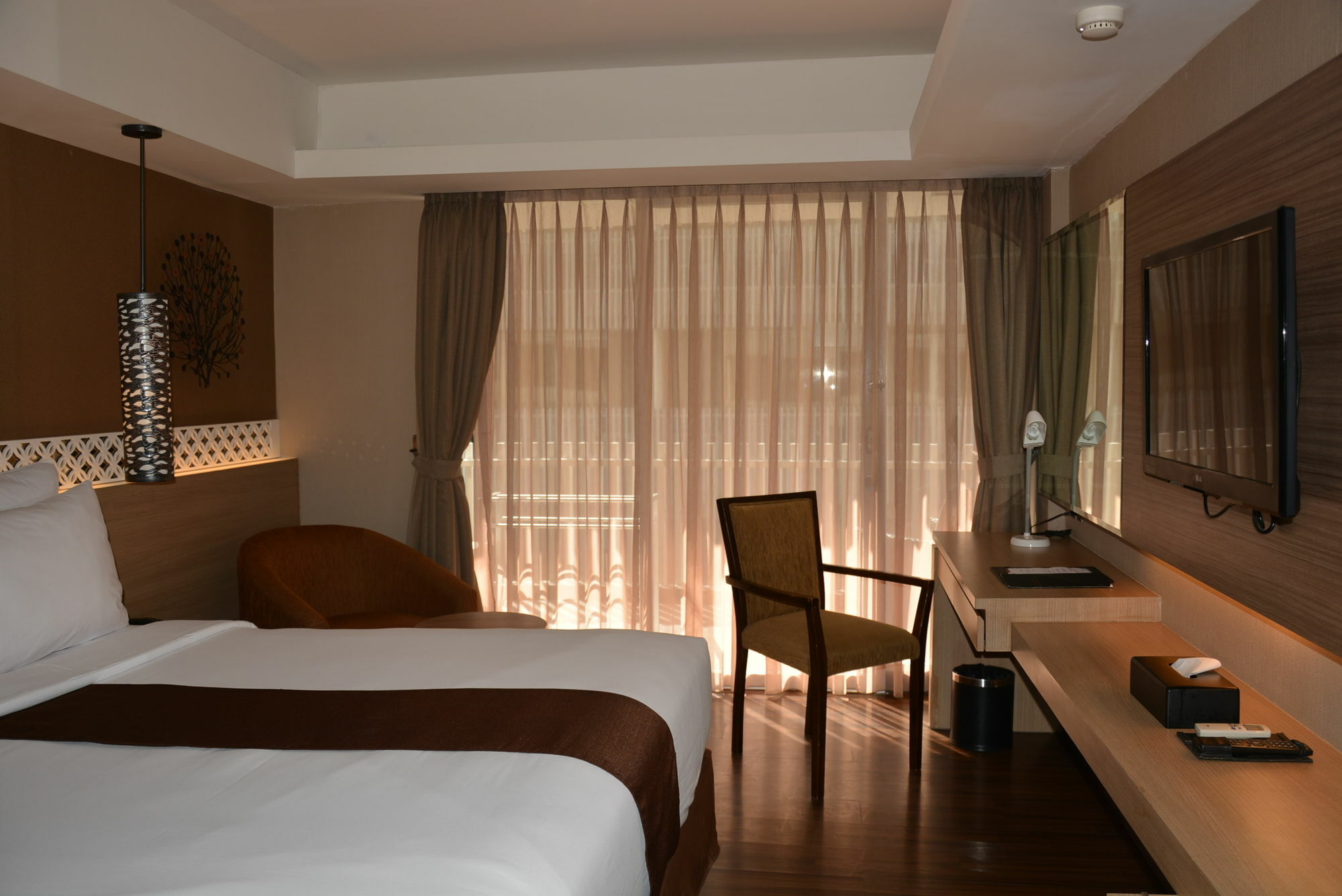Ramada By Wyndham Bali Sunset Road Kuta Hotel Seminyak Exterior foto