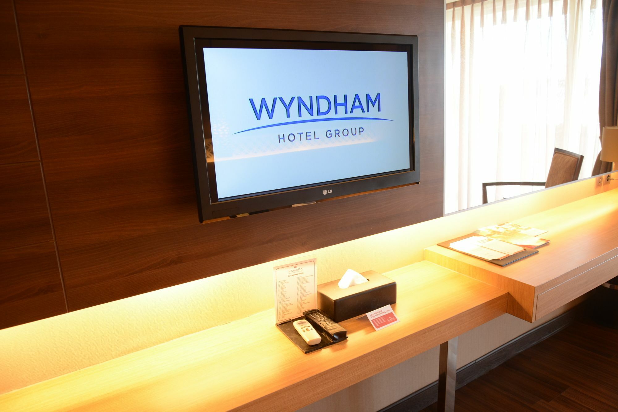 Ramada By Wyndham Bali Sunset Road Kuta Hotel Seminyak Exterior foto
